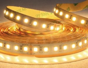 STRISCIA 5M IP20 2835 120LED/M 24V 12W/M 1600LM/M 3000K