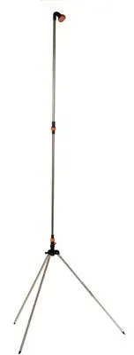 Doccia giardino su treppiede