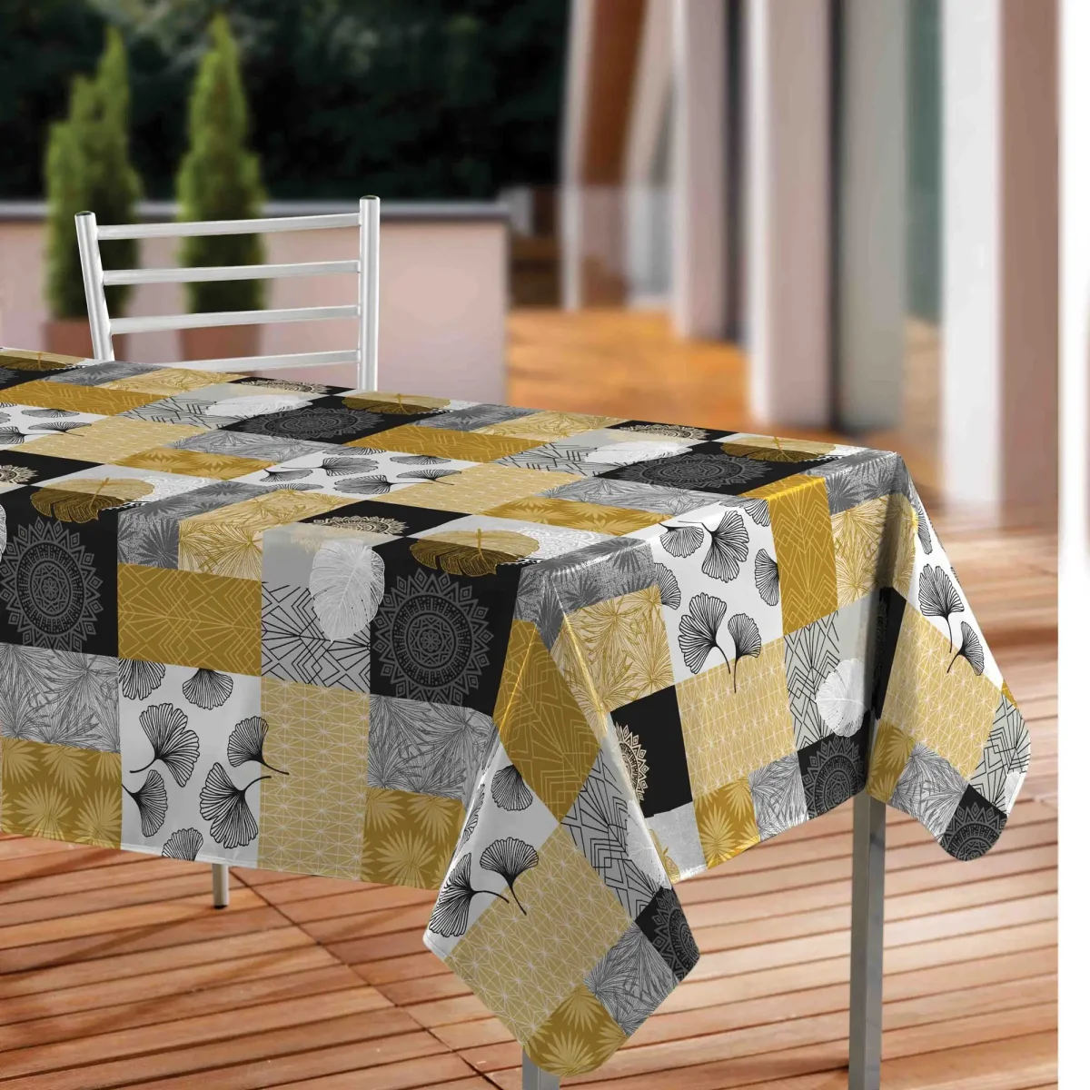 Tovaglia felpata confezionata